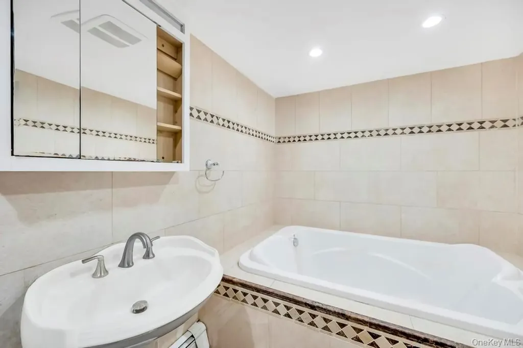 32 Longfellow Avenue Westbury NY 11590