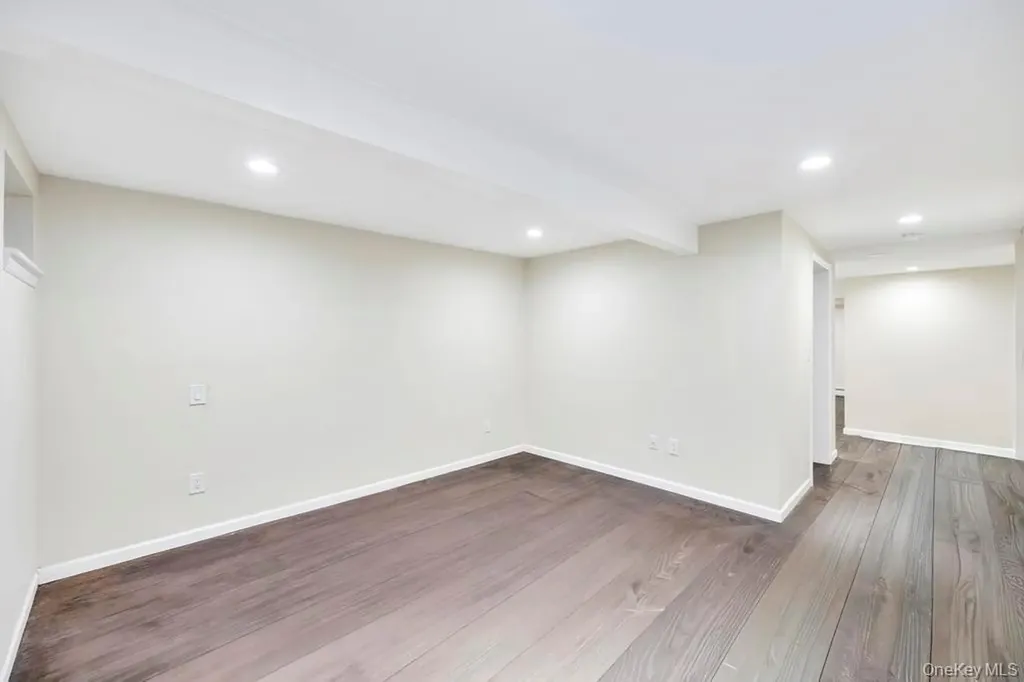 32 Longfellow Avenue Westbury NY 11590