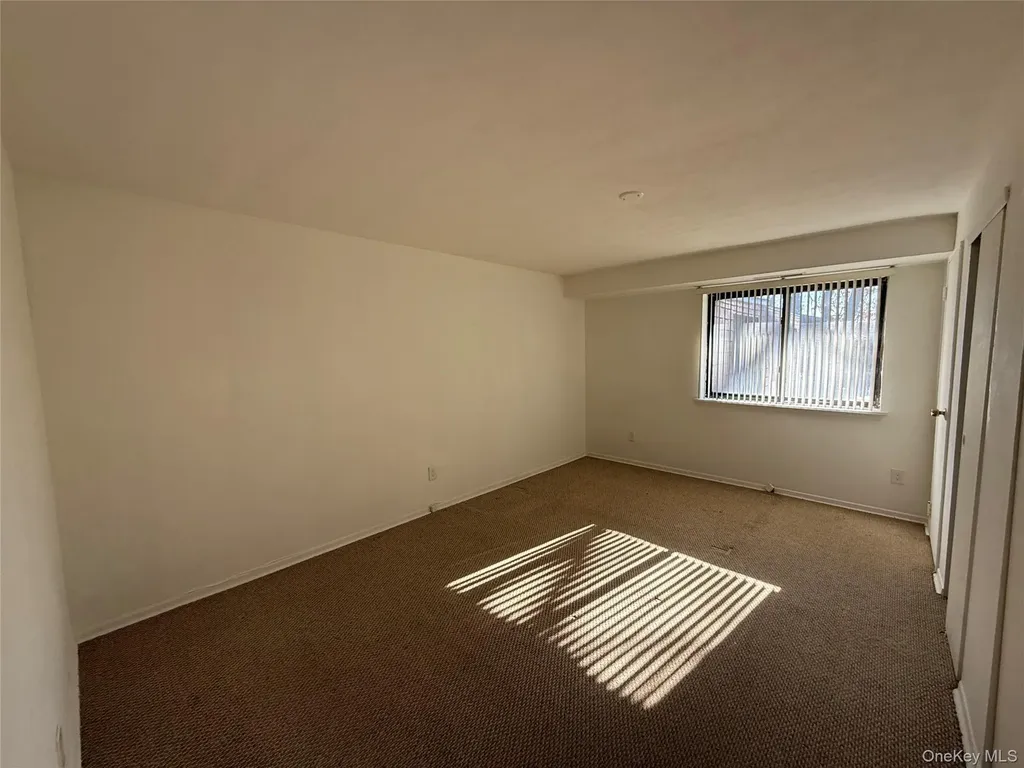 55 Pinebrook Place Bay Shore NY 11706