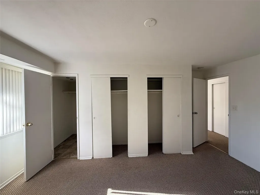 55 Pinebrook Place Bay Shore NY 11706