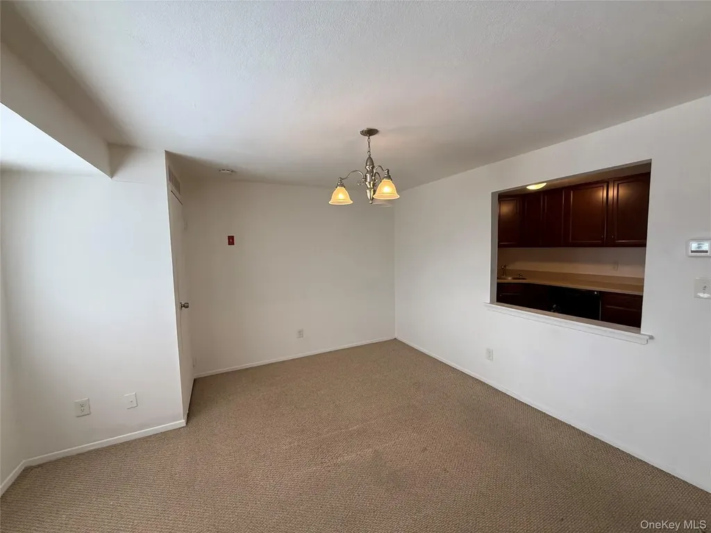 55 Pinebrook Place Bay Shore NY 11706