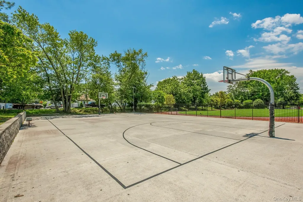 102C Edgewater Park Bronx NY 10465