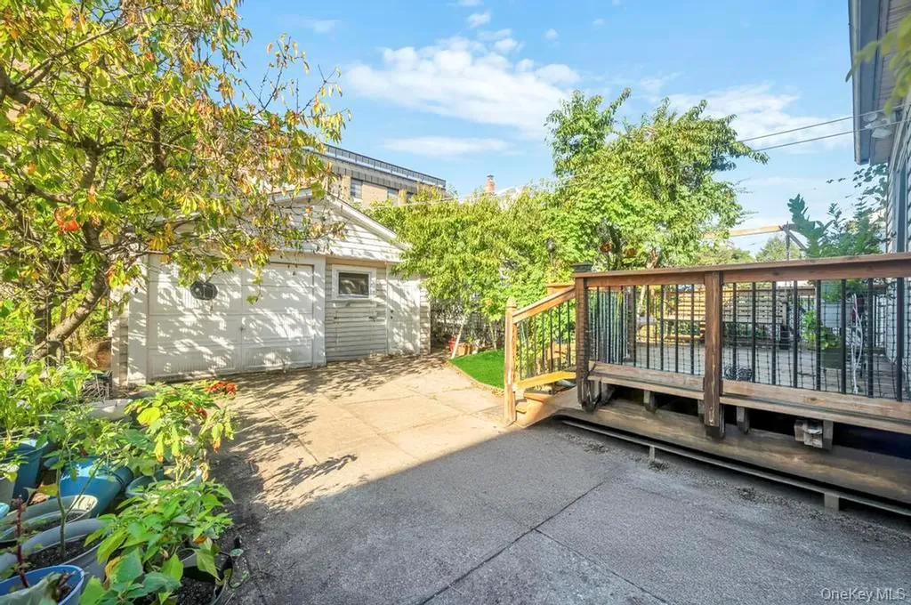 8108 164th Place Jamaica NY 11432