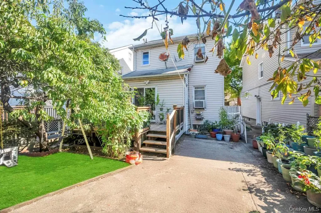 8108 164th Place Jamaica NY 11432