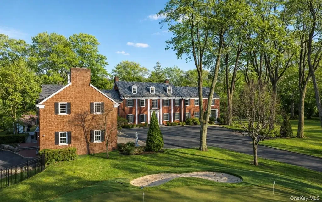 393 Mill River Road Muttontown NY 11771