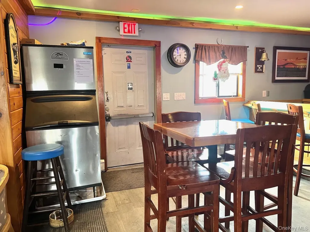 10 Hawley Avenue West Islip NY 11795