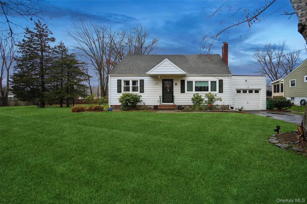 22 Wendover Drive Poughkeepsie NY 12601