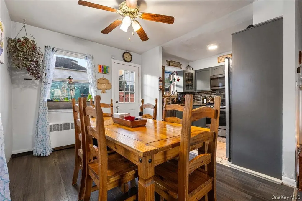 2761 Hering Avenue Bronx NY 10469