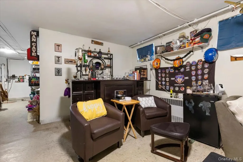 2761 Hering Avenue Bronx NY 10469