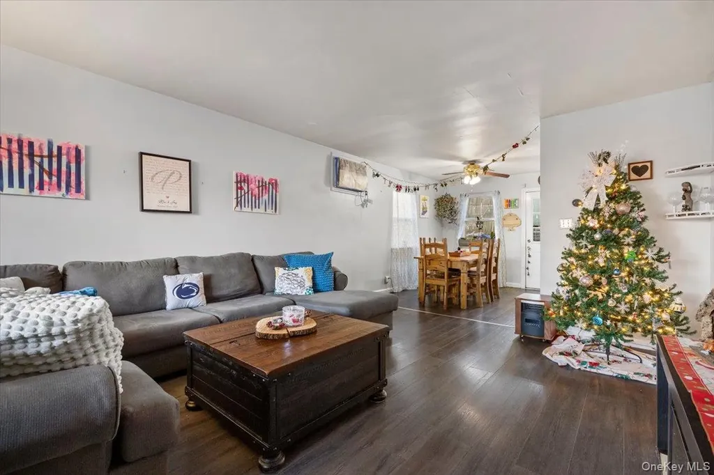 2761 Hering Avenue Bronx NY 10469