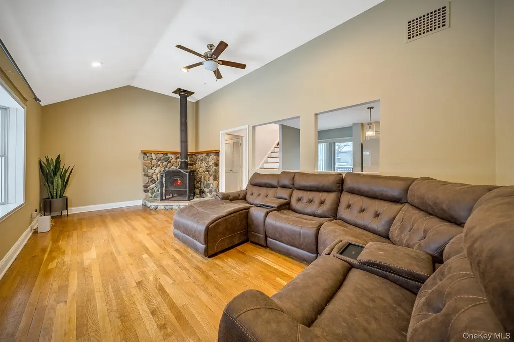 22 Jones Drive Garnerville NY 10923