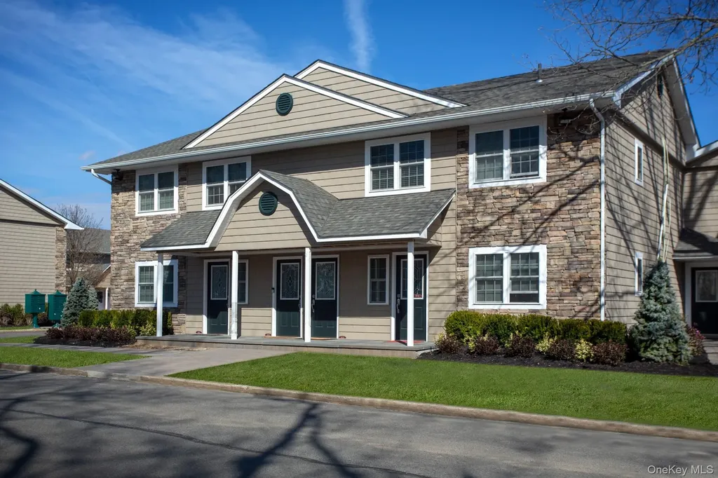 302 Imperial Bayport NY 11705
