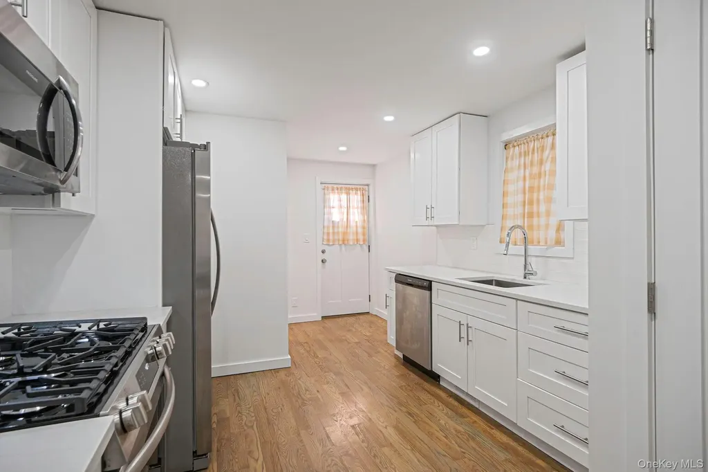 46 Maxwell Avenue Oyster Bay NY 11771