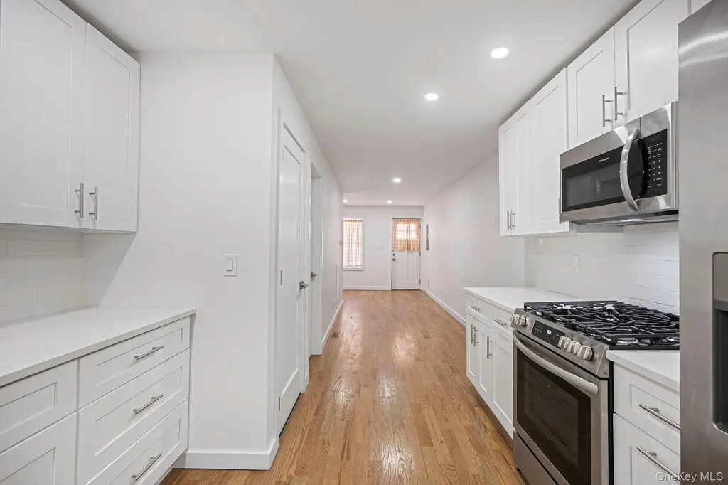 46 Maxwell Avenue Oyster Bay NY 11771