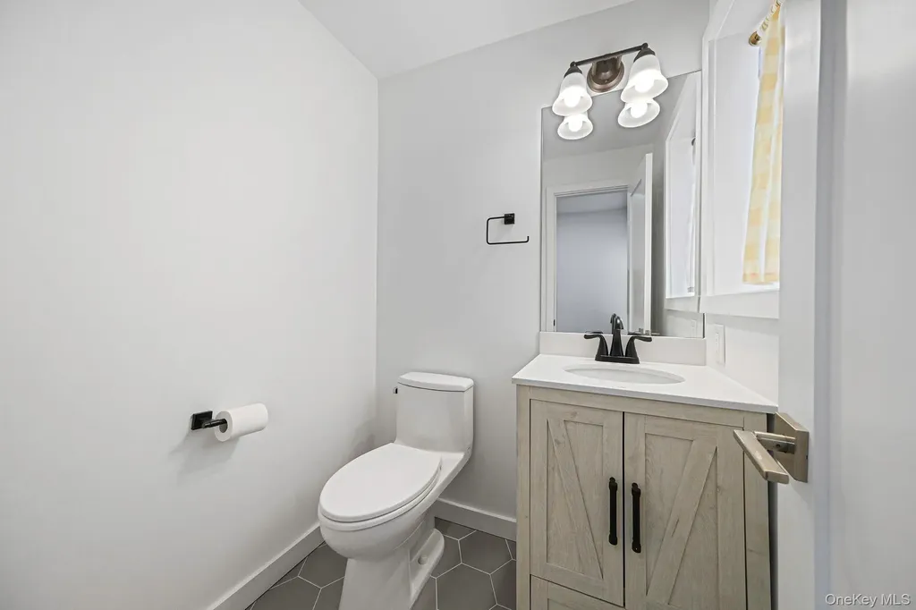 46 Maxwell Avenue Oyster Bay NY 11771