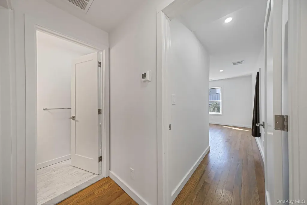 46 Maxwell Avenue Oyster Bay NY 11771