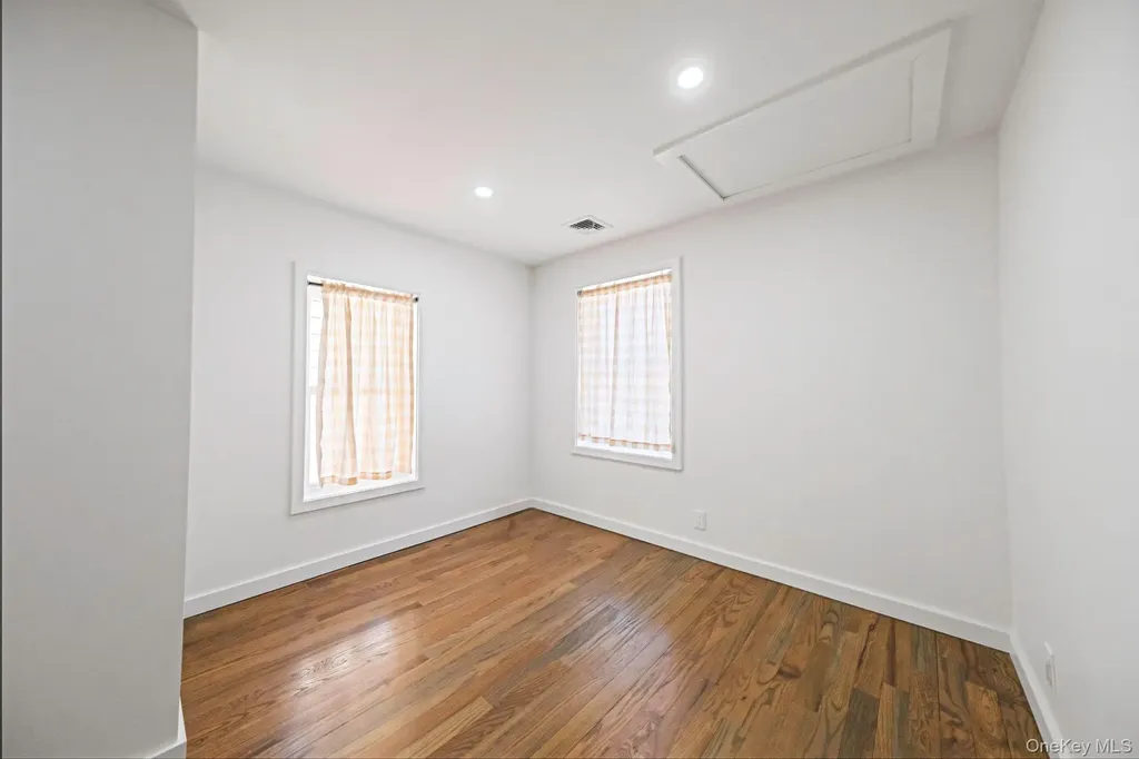 46 Maxwell Avenue Oyster Bay NY 11771