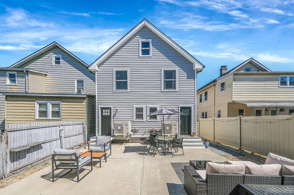 46 Maxwell Avenue Oyster Bay NY 11771