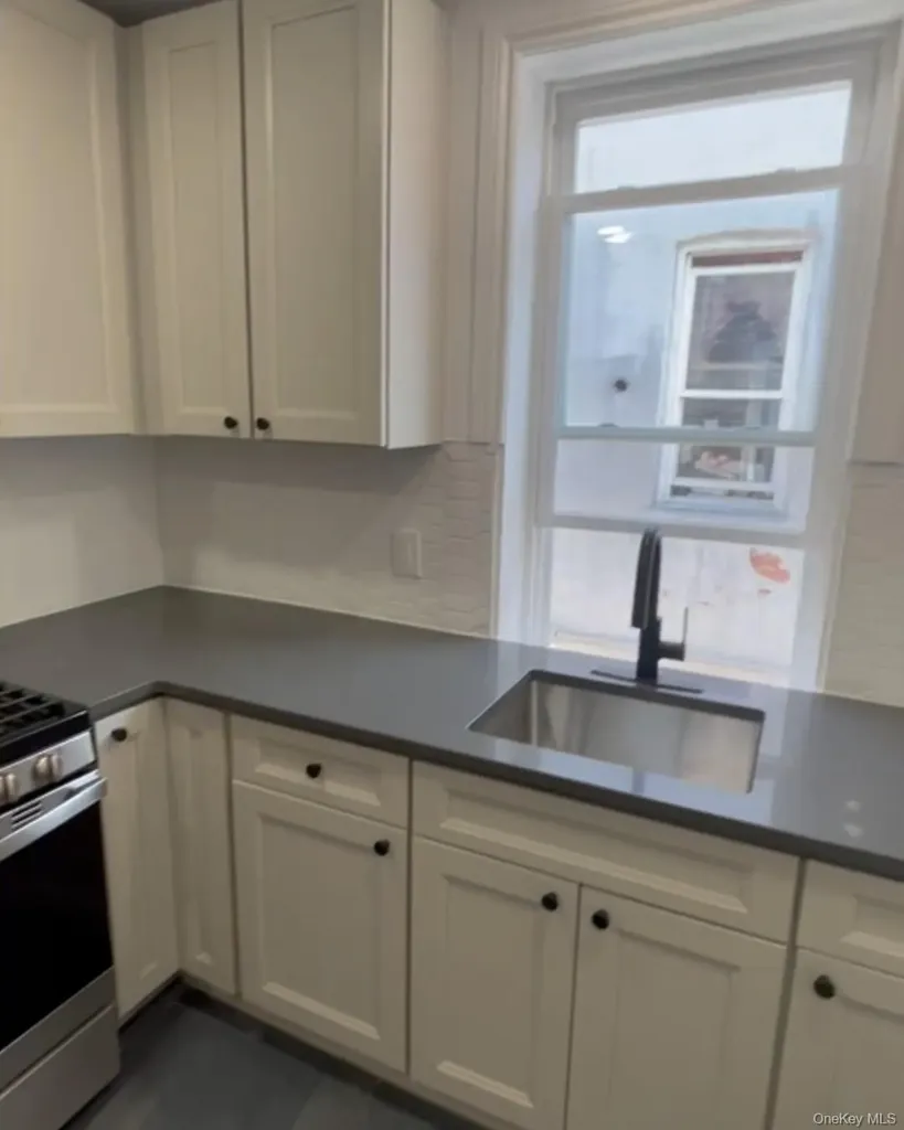 1102 Winthrop Street Brooklyn NY 11212