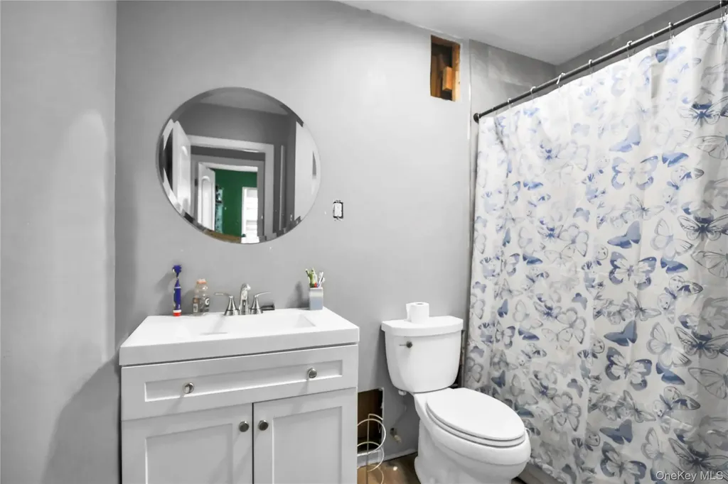 11 Seward Lane Stony Brook NY 11790