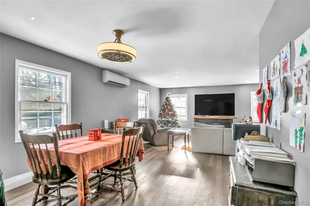 11 Seward Lane Stony Brook NY 11790