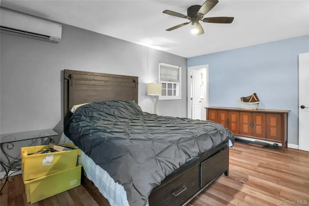 11 Seward Lane Stony Brook NY 11790