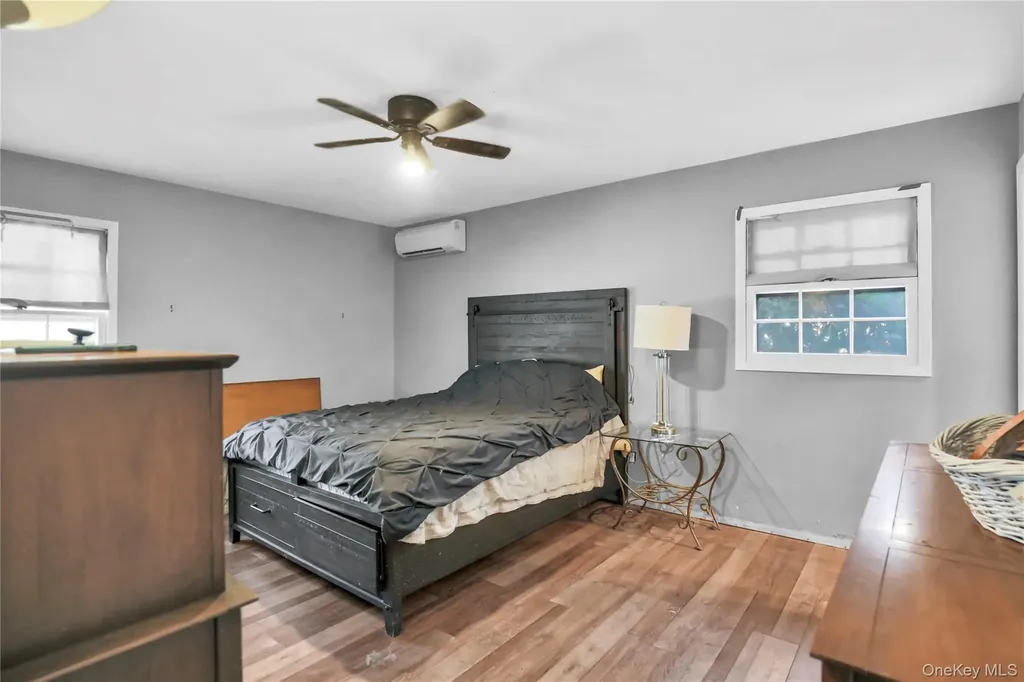 11 Seward Lane Stony Brook NY 11790