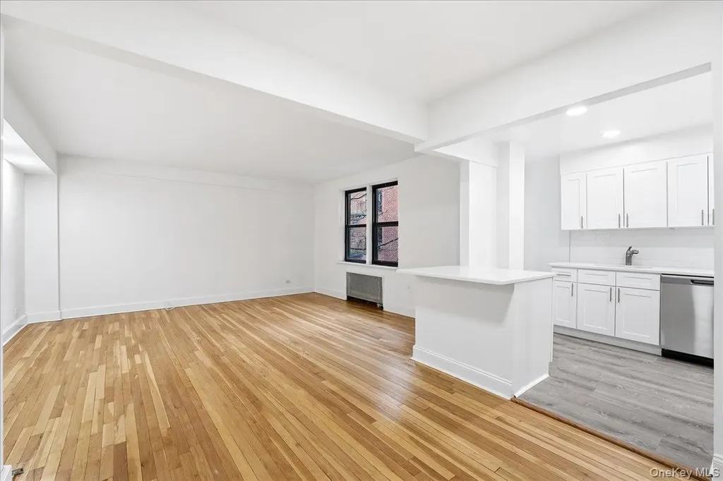3840 Greystone Avenue Bronx NY 10463