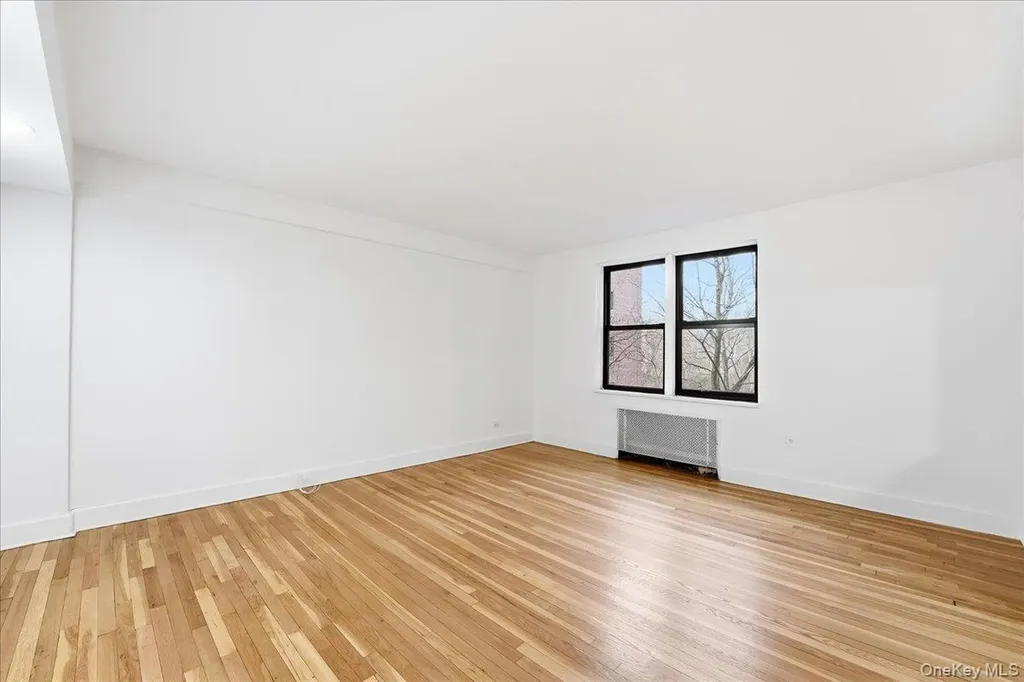 3840 Greystone Avenue Bronx NY 10463
