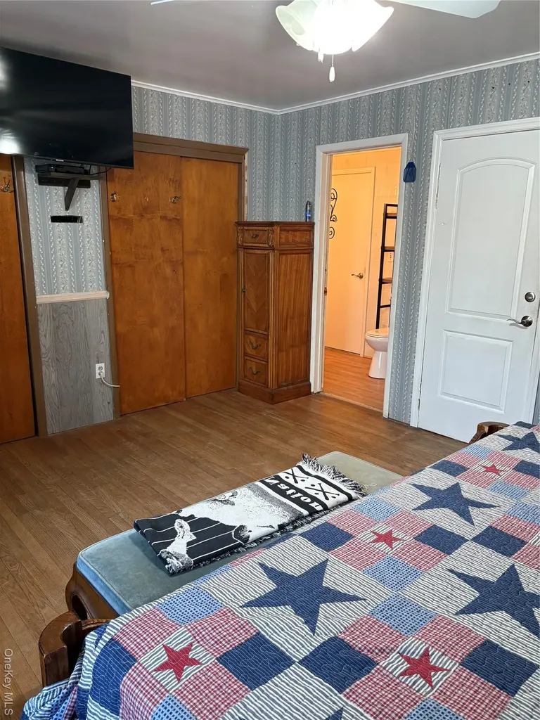 18 Tyte Drive Riverhead NY 11901