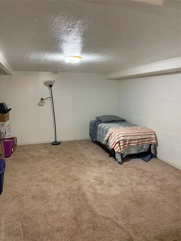 18 Tyte Drive Riverhead NY 11901