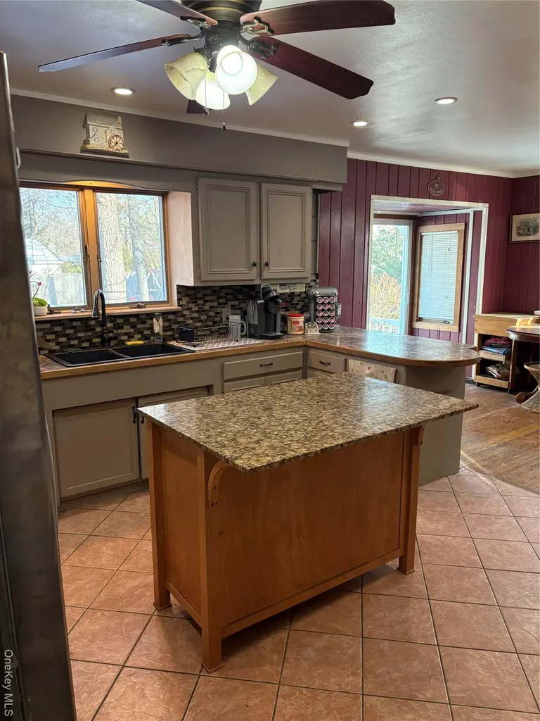 18 Tyte Drive Riverhead NY 11901