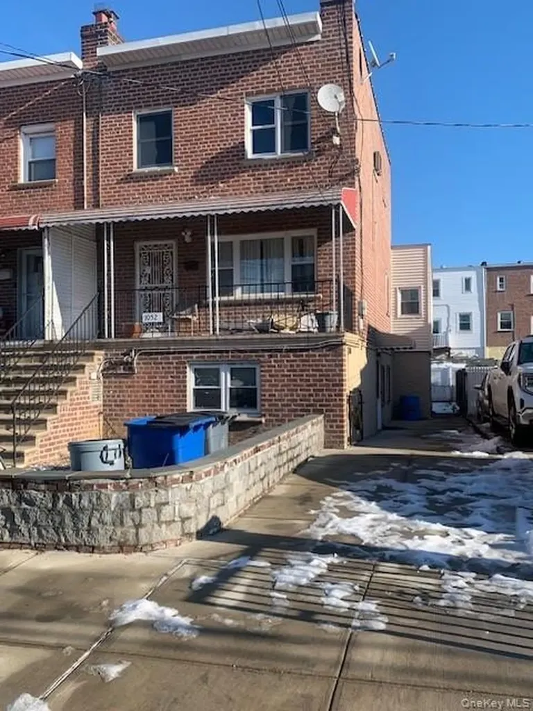 1052 Brinsmade Avenue Bronx NY 10465
