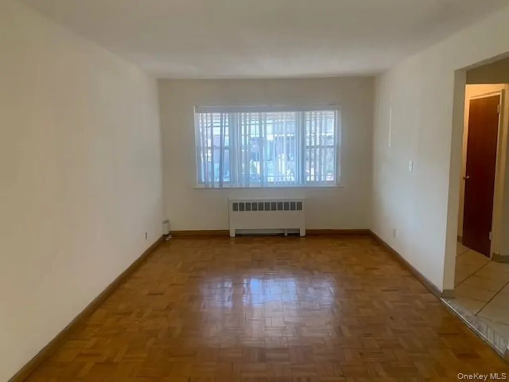 1052 Brinsmade Avenue Bronx NY 10465