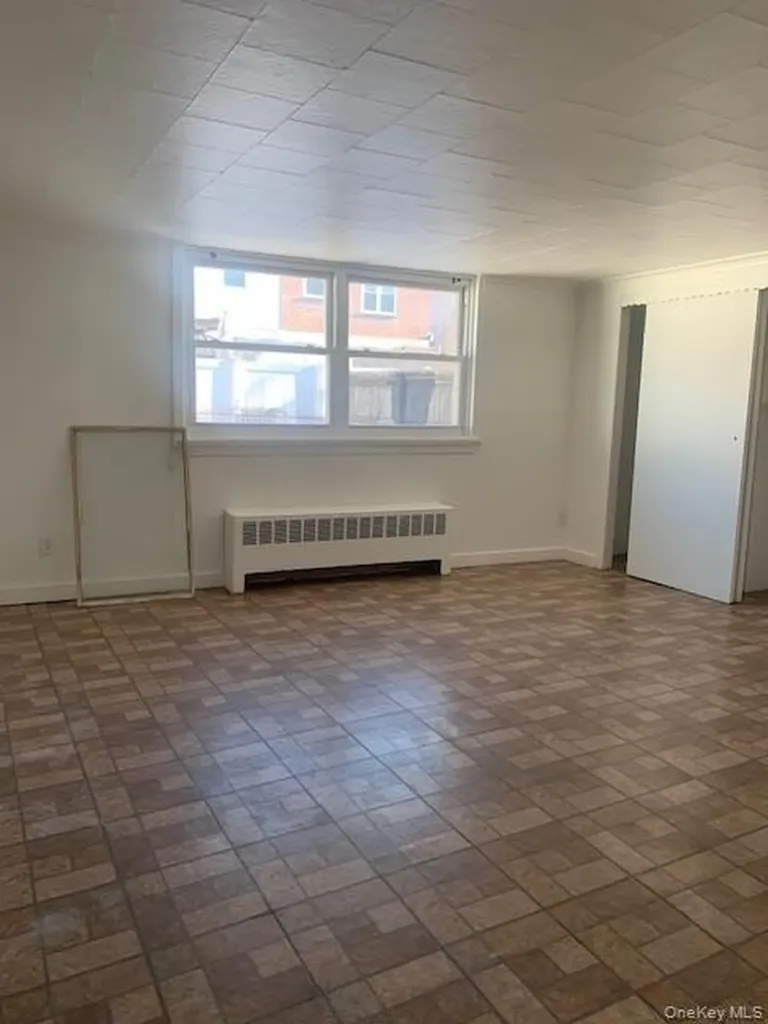 1052 Brinsmade Avenue Bronx NY 10465