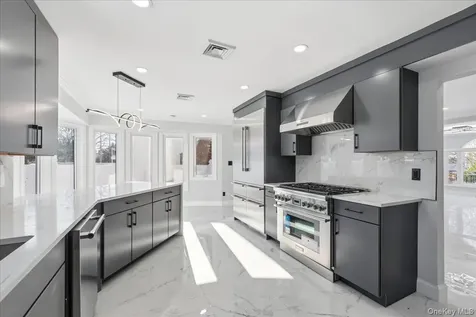 88 Mark Lane Atlantic Beach NY 11509