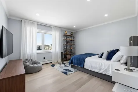 88 Mark Lane Atlantic Beach NY 11509