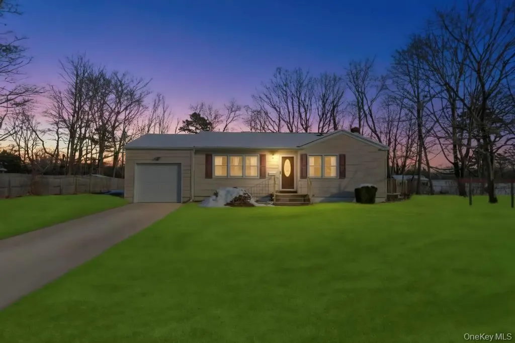 1611 Baldwin Boulevard Bay Shore NY 11706