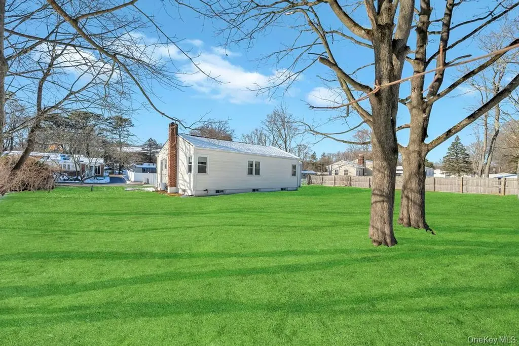 1611 Baldwin Boulevard Bay Shore NY 11706
