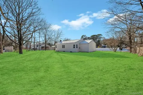 1611 Baldwin Boulevard Bay Shore NY 11706