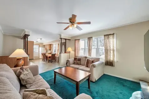 1611 Baldwin Boulevard Bay Shore NY 11706