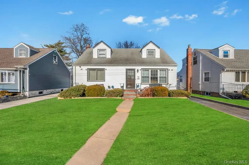 181 Martens Avenue Valley Stream NY 11580