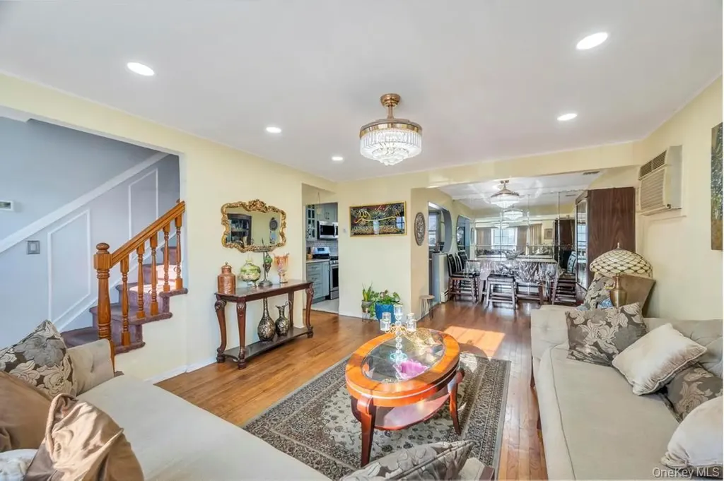 181 Martens Avenue Valley Stream NY 11580