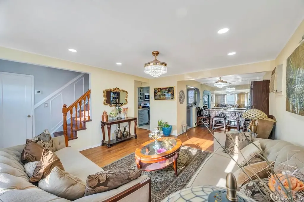 181 Martens Avenue Valley Stream NY 11580