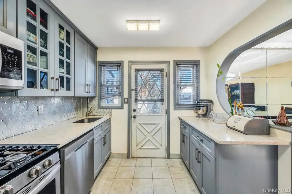 181 Martens Avenue Valley Stream NY 11580
