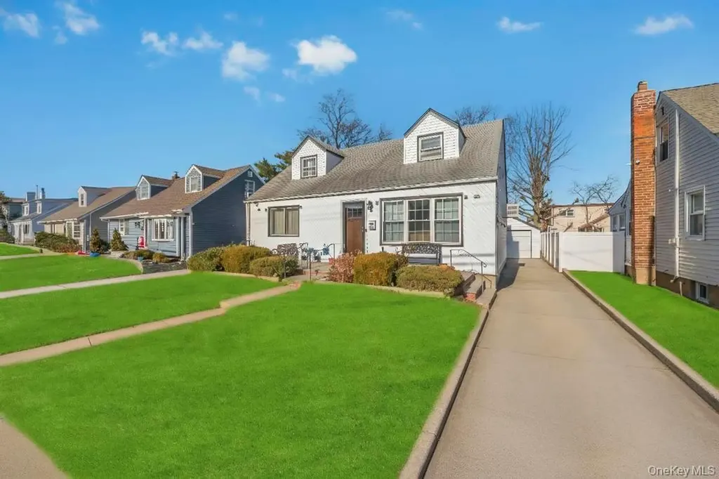 181 Martens Avenue Valley Stream NY 11580