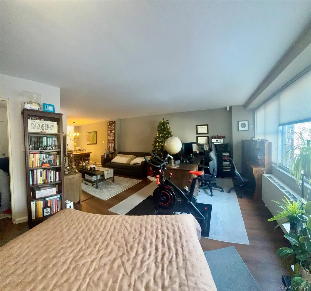61-20 Grand Central Parkway Forest Hills NY 11375