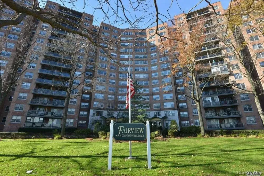 61-20 Grand Central Parkway Forest Hills NY 11375