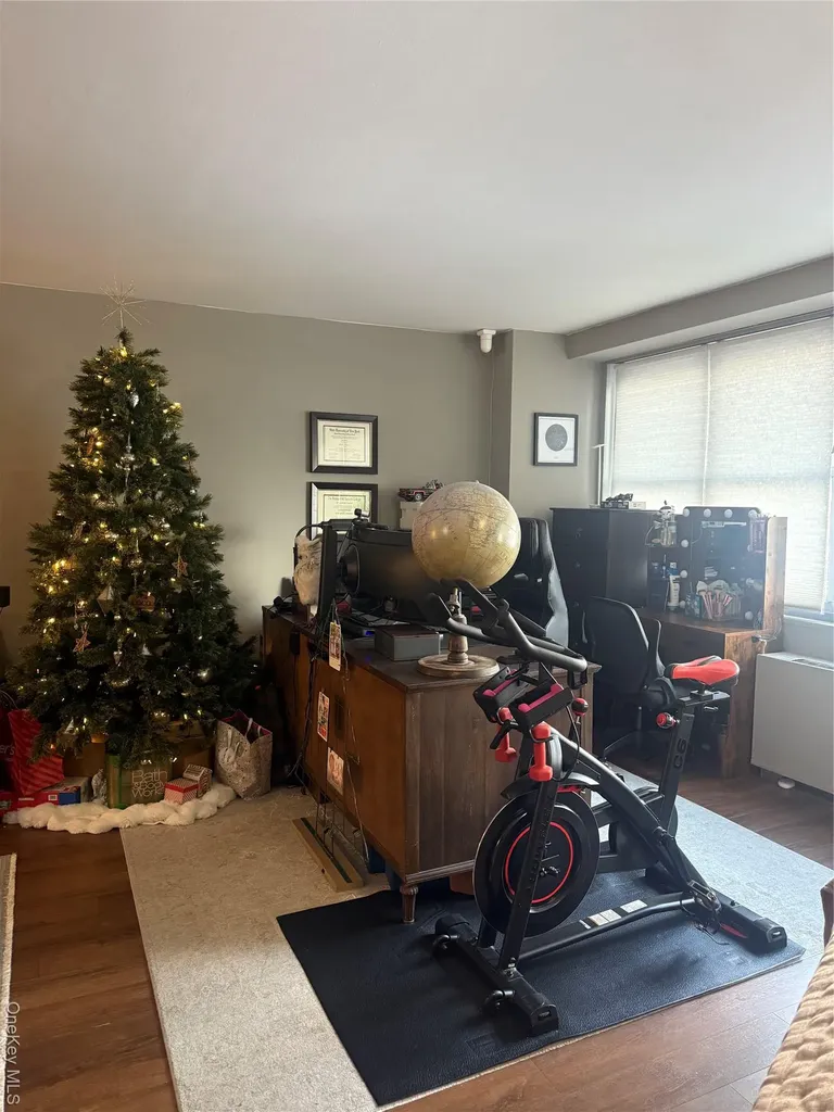 61-20 Grand Central Parkway Forest Hills NY 11375