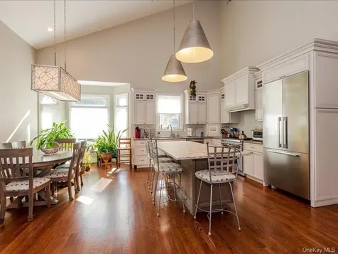 38 Fieldstone Lane Oyster Bay NY 11771